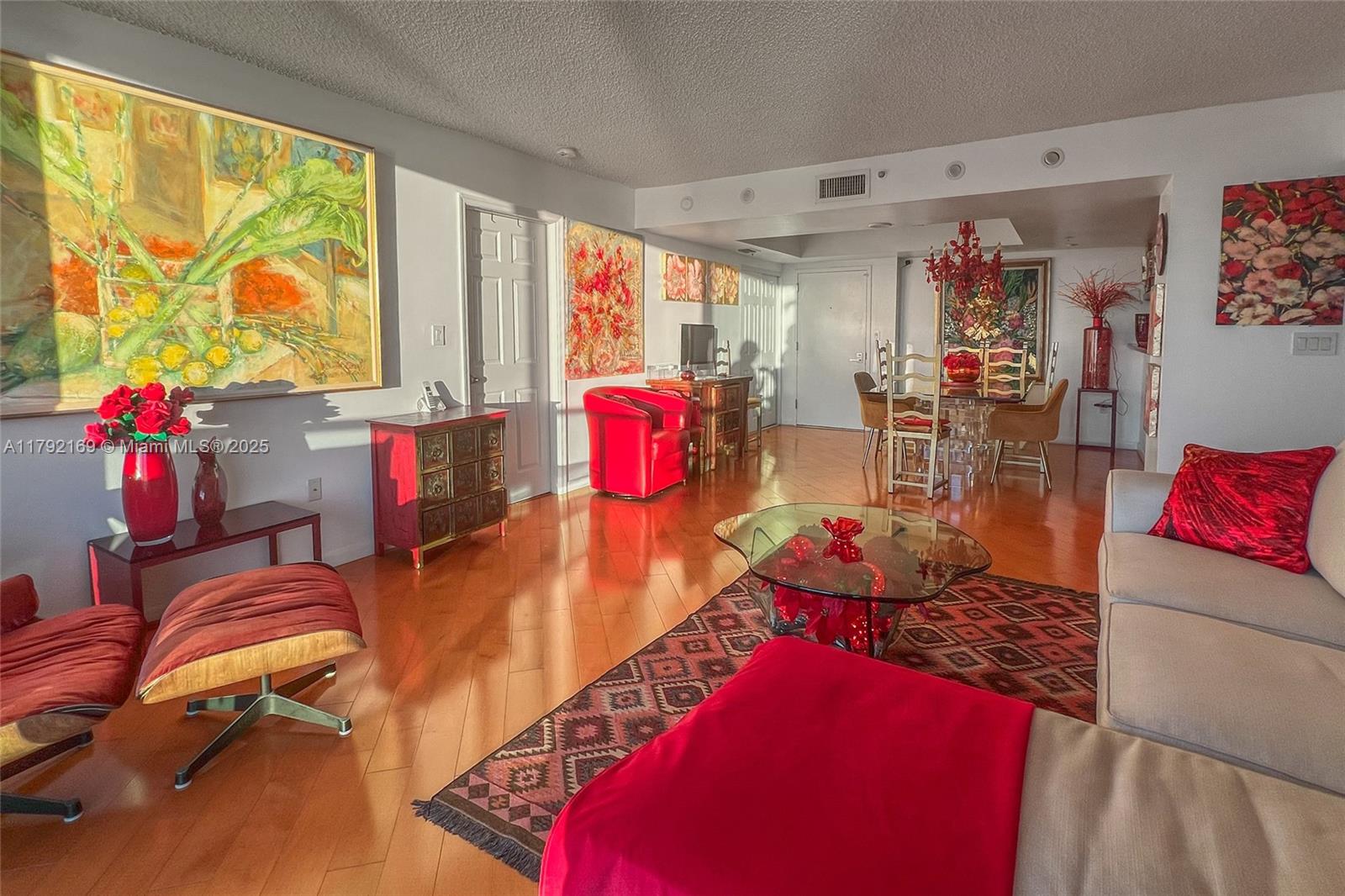 THE FLORIDIAN CONDO - Residential Lease