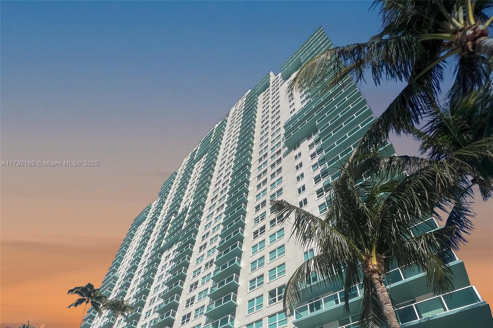 THE FLORIDIAN CONDO - Residential Lease