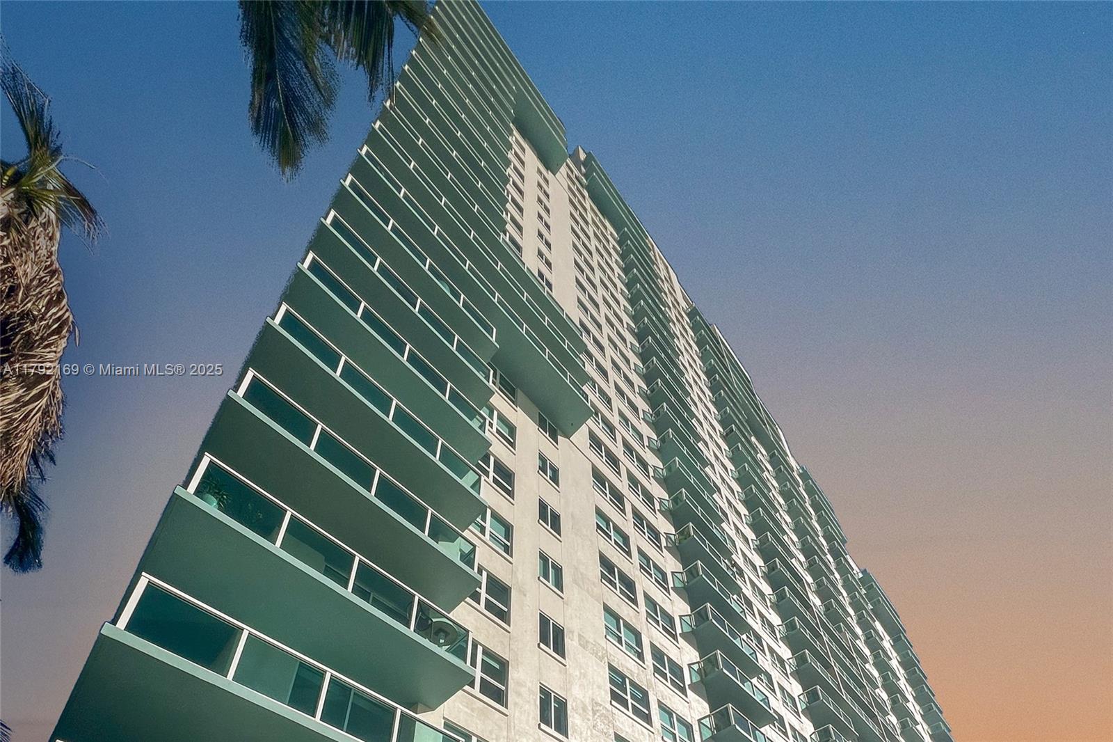 THE FLORIDIAN CONDO - Residential Lease