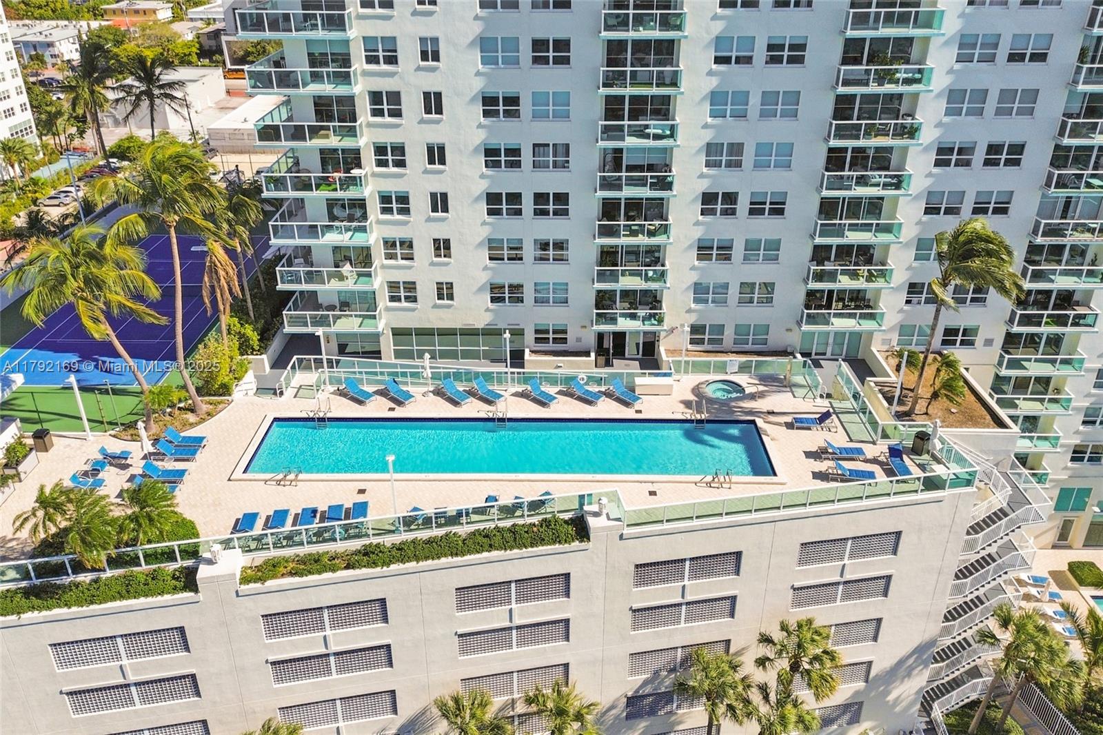 THE FLORIDIAN CONDO - Residential Lease