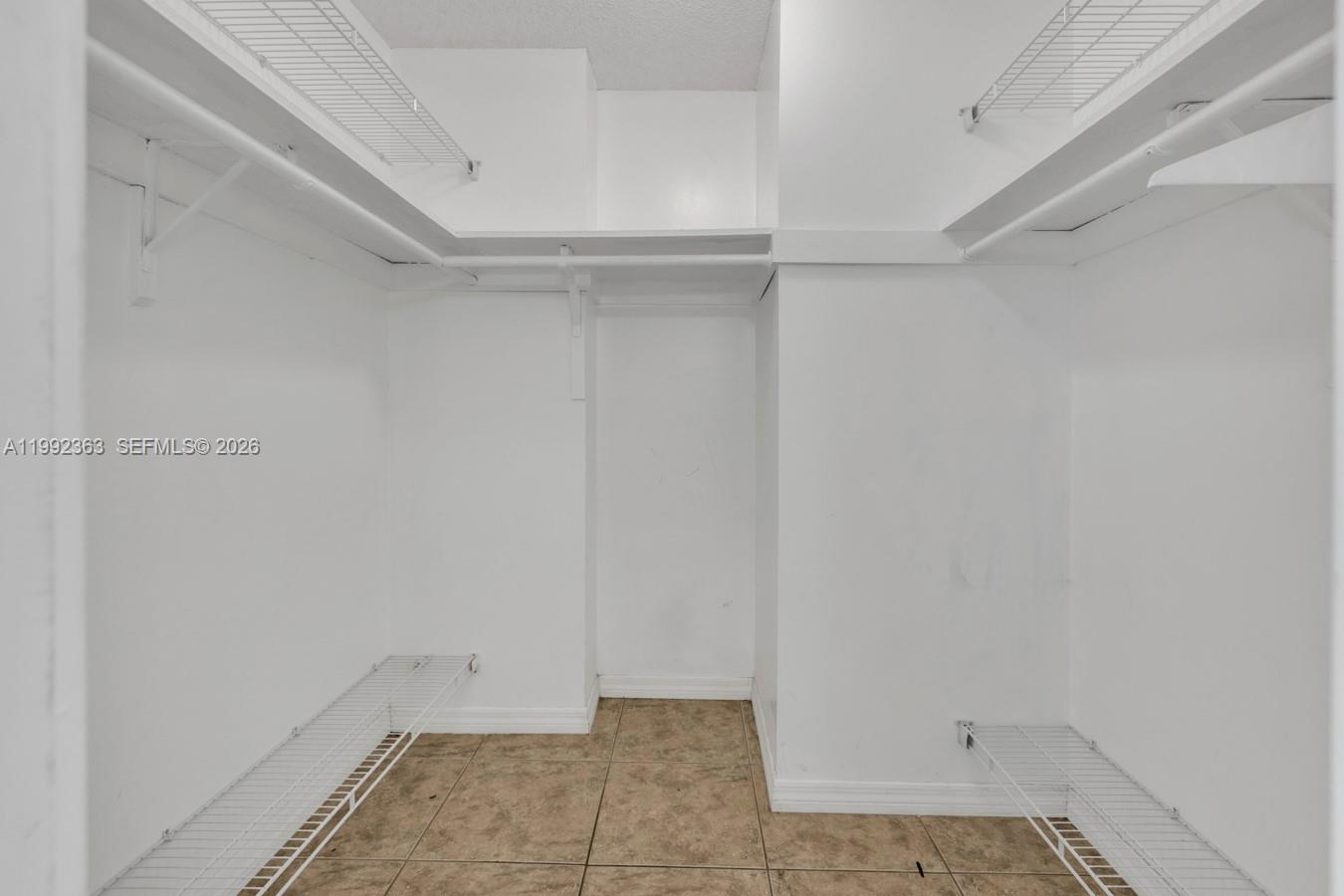 DEL PRADO MARINA - Residential