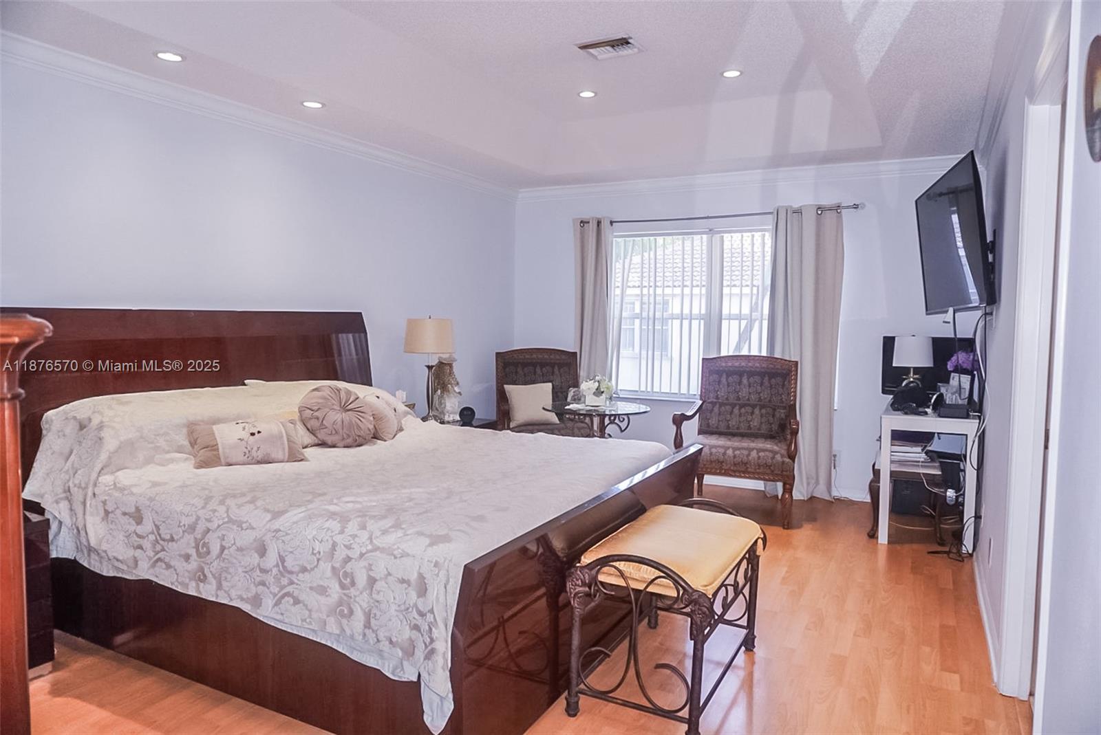 CHARLESTON SHORES - Residential