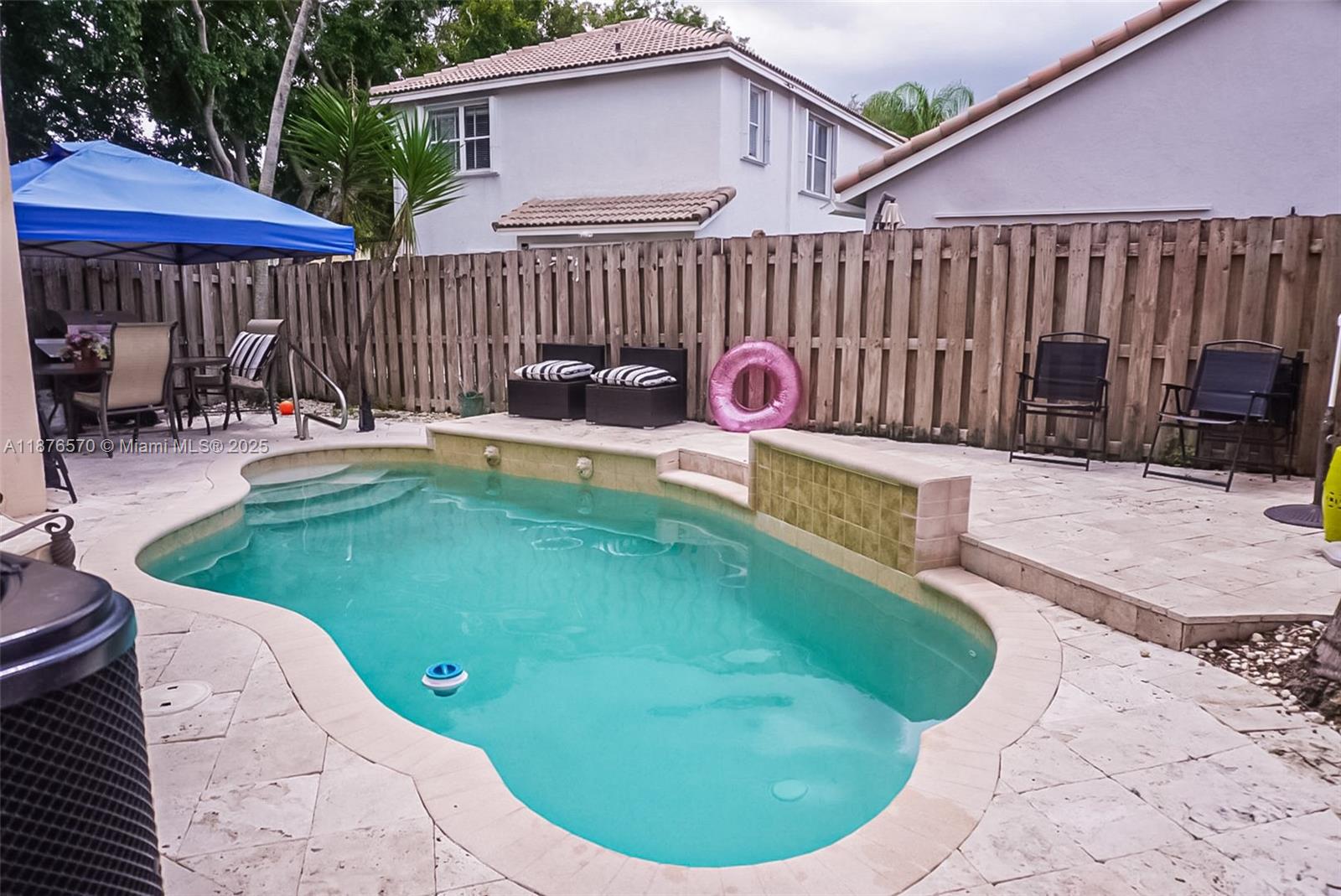 CHARLESTON SHORES - Residential
