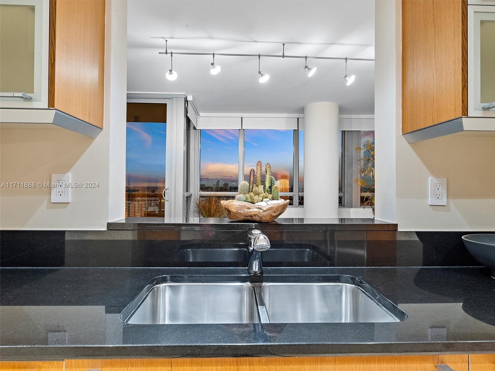 SETAI RESORT & RESIDENCES - Residential Lease