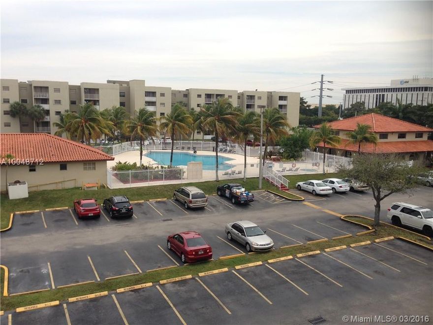 2 bedroom, 2 full bathroom condo in Fontainbleau Gardens.  Unit features tile and laminate flooring.  Development features clubhouse, pool, gym, and tennis courts.  Maintenance includes cable TV, security, and water.  Centrally located close to major highways, malls, and restaurants.