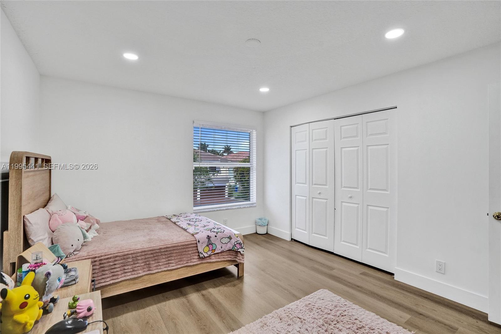 HARBORSIDE ESTATES - Residential