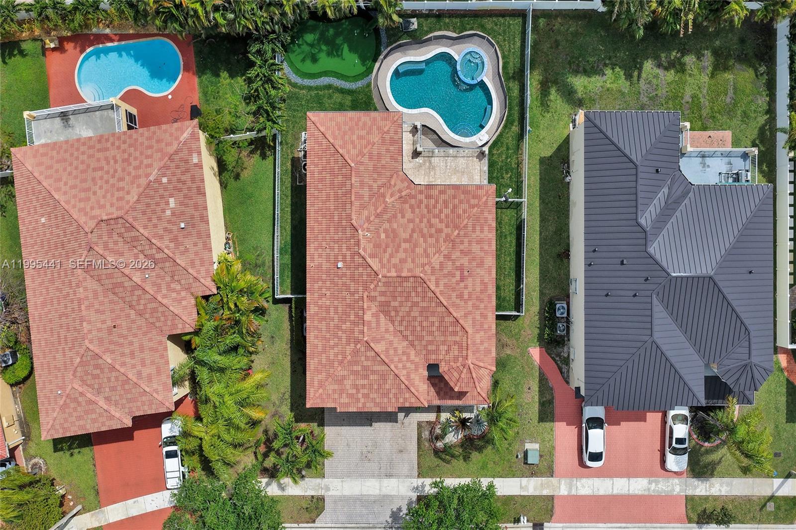 HARBORSIDE ESTATES - Residential