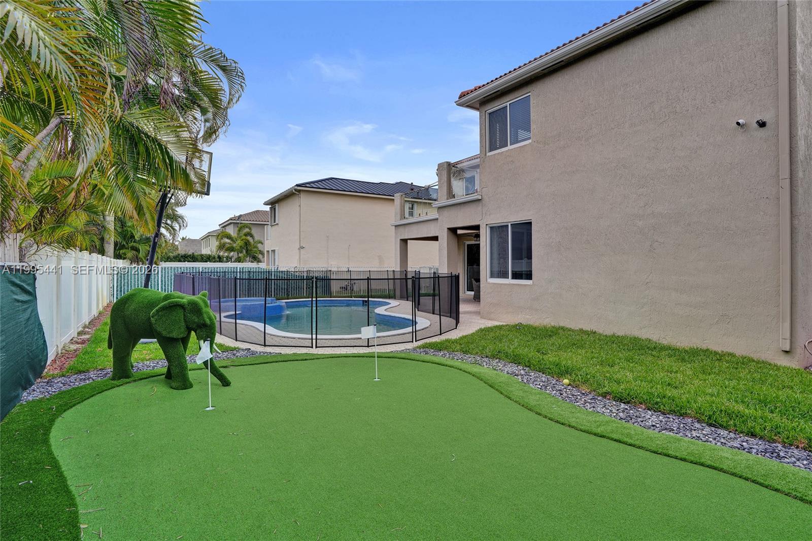 HARBORSIDE ESTATES - Residential