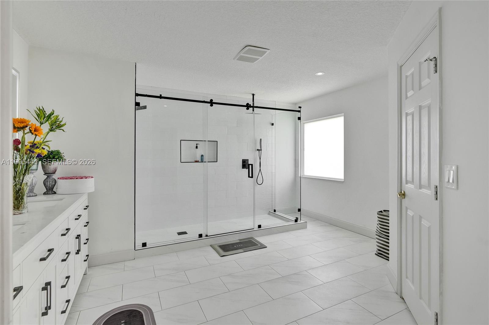 HARBORSIDE ESTATES - Residential