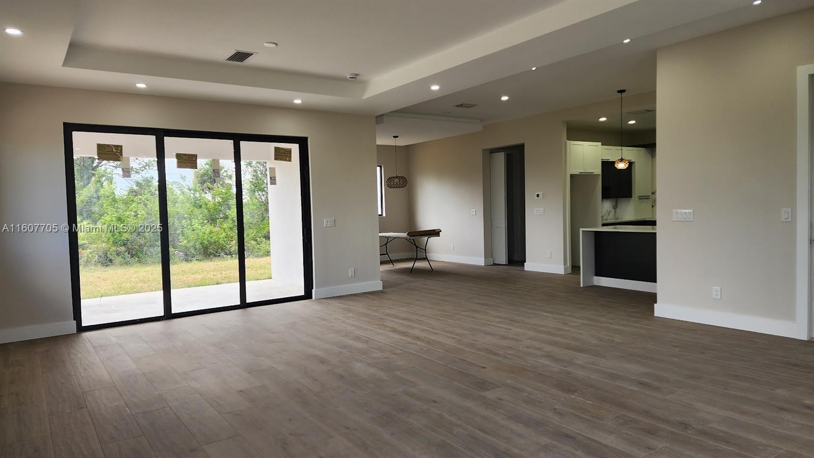 ROTONDA SANDS - Residential