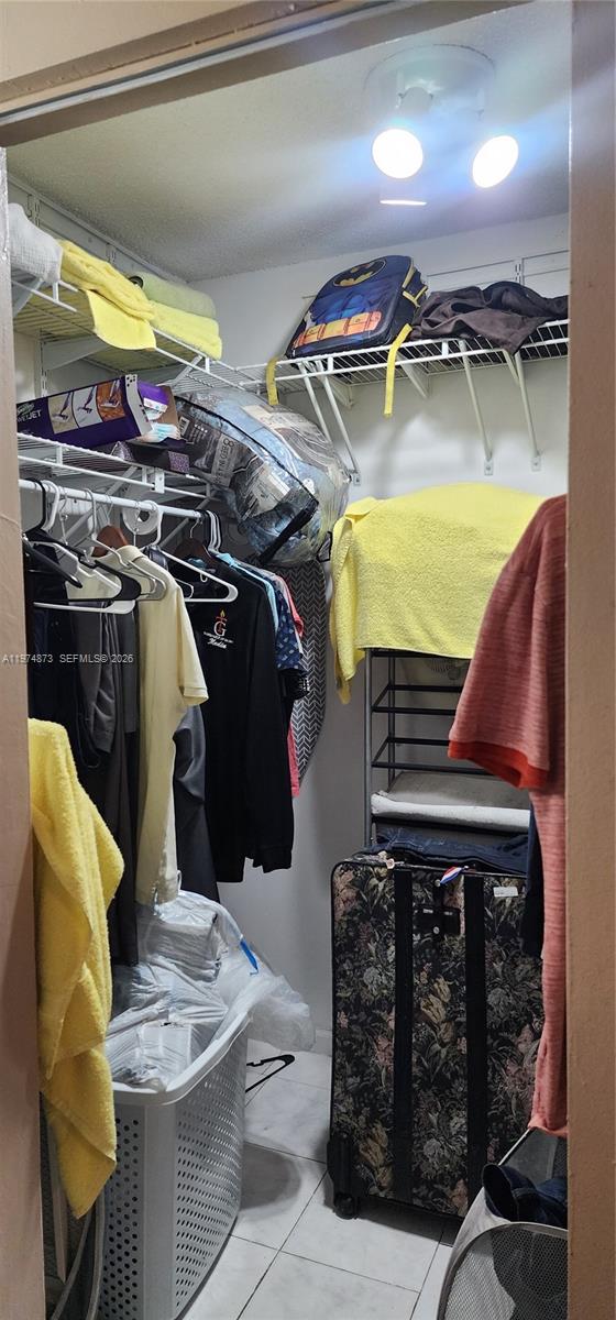 LAUDERDALE NORTH PARK SEC - Residential Lease