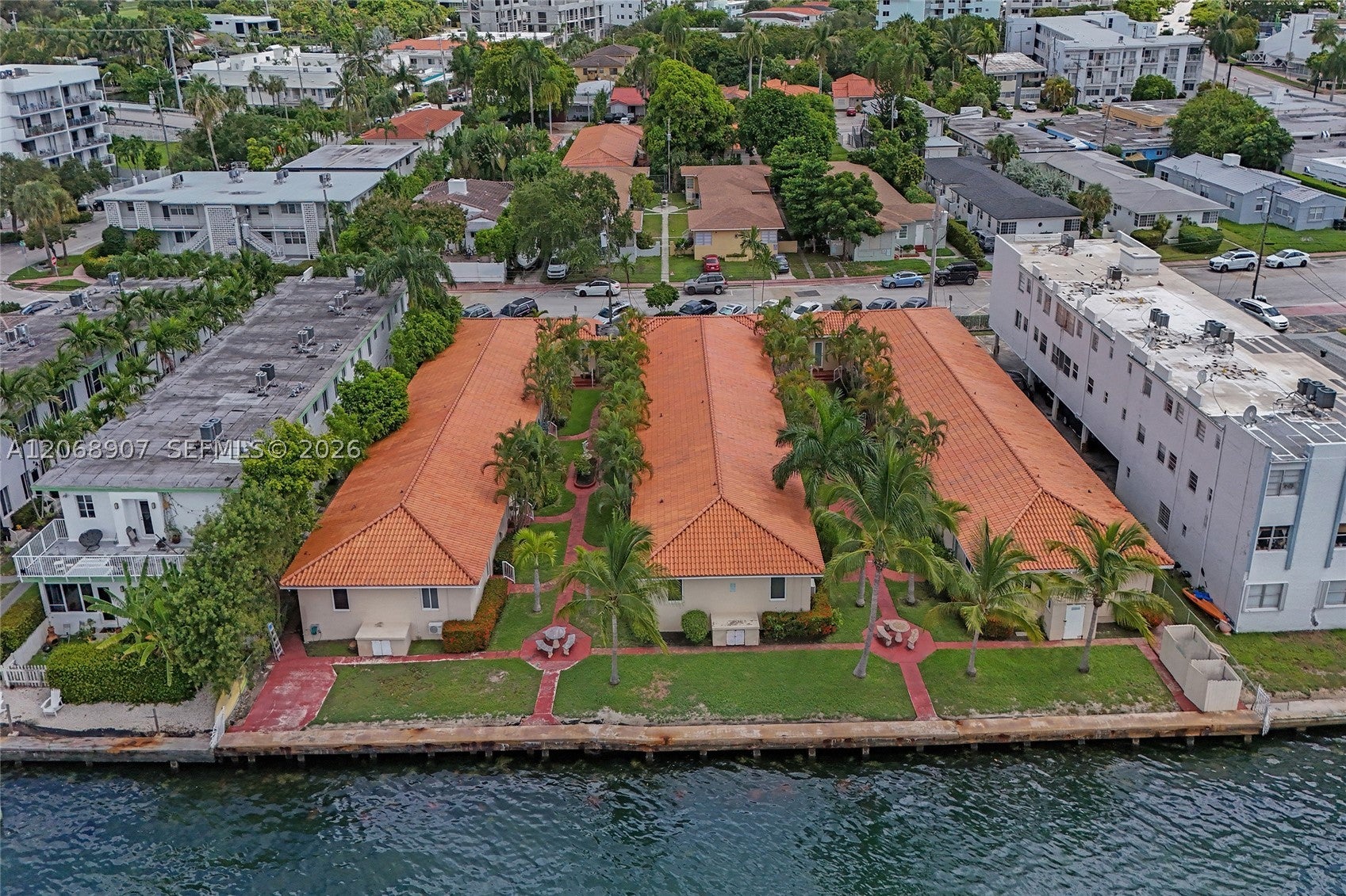 2170 Bay Dr 3-22