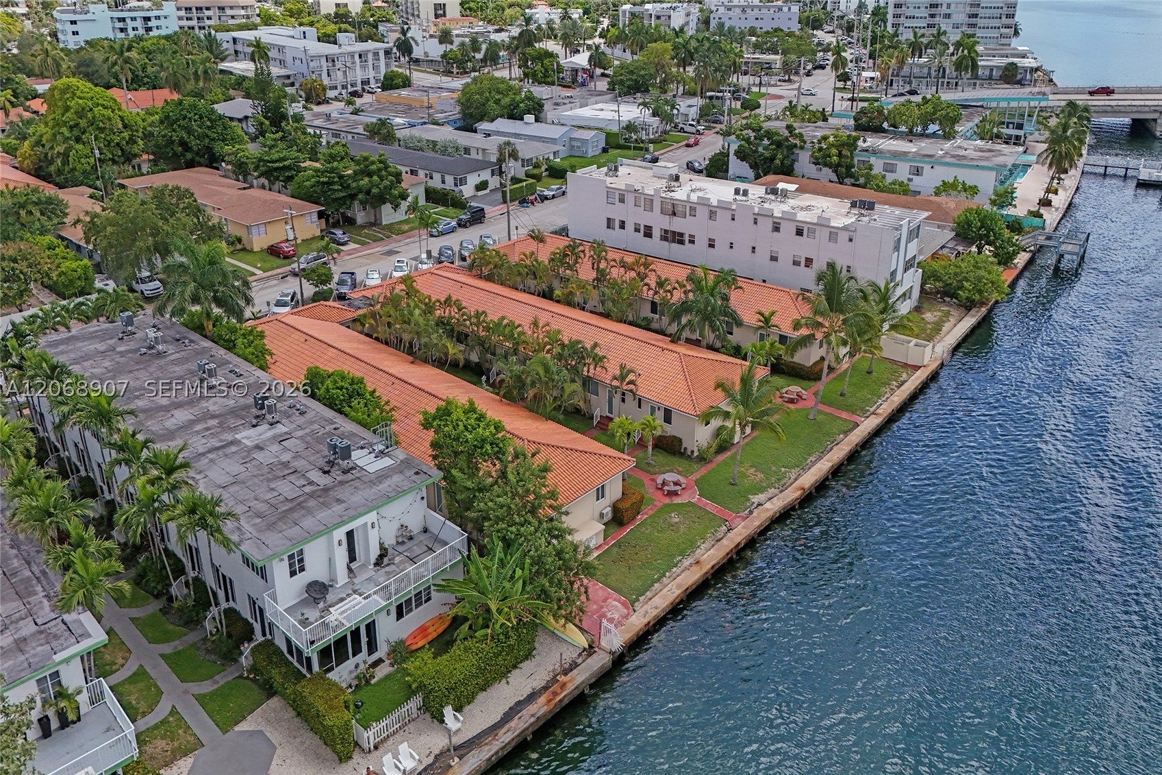 2170 Bay Dr 3-22
