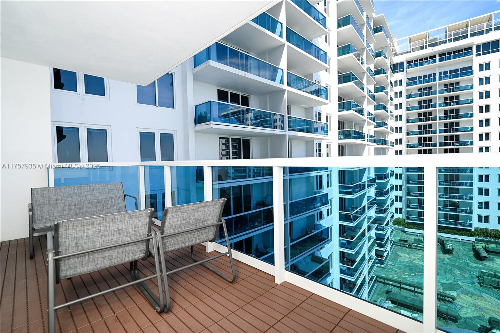RONEY PALACE CONDO - Residential
