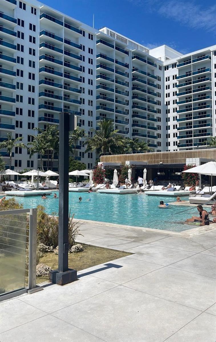 RONEY PALACE CONDO - Residential