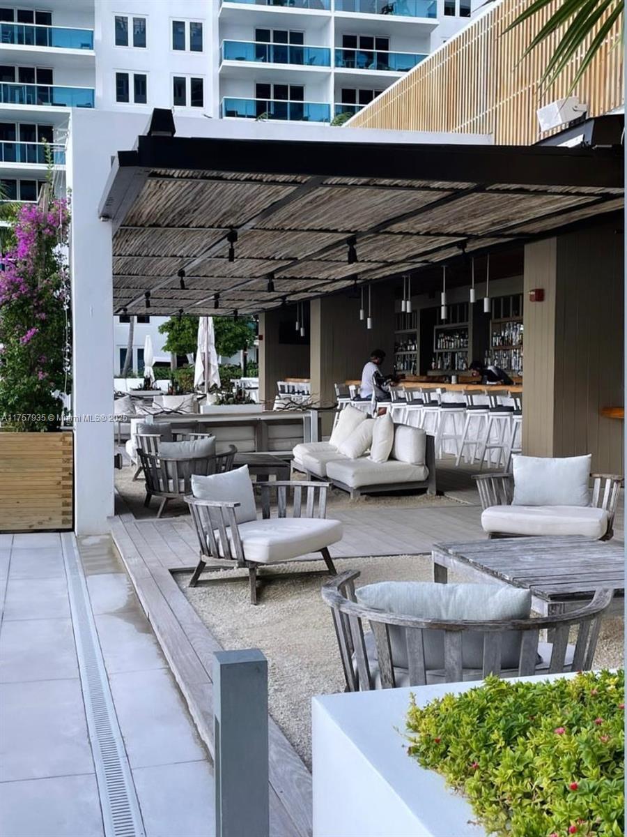 RONEY PALACE CONDO - Residential