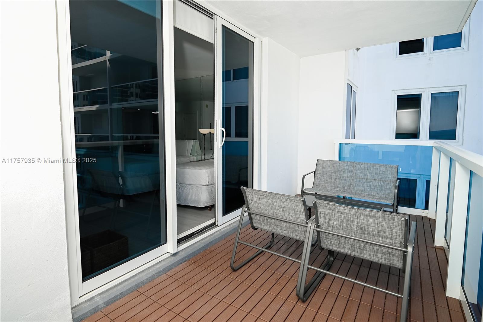 RONEY PALACE CONDO - Residential