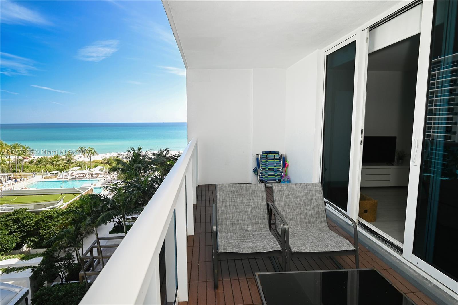 RONEY PALACE CONDO - Residential