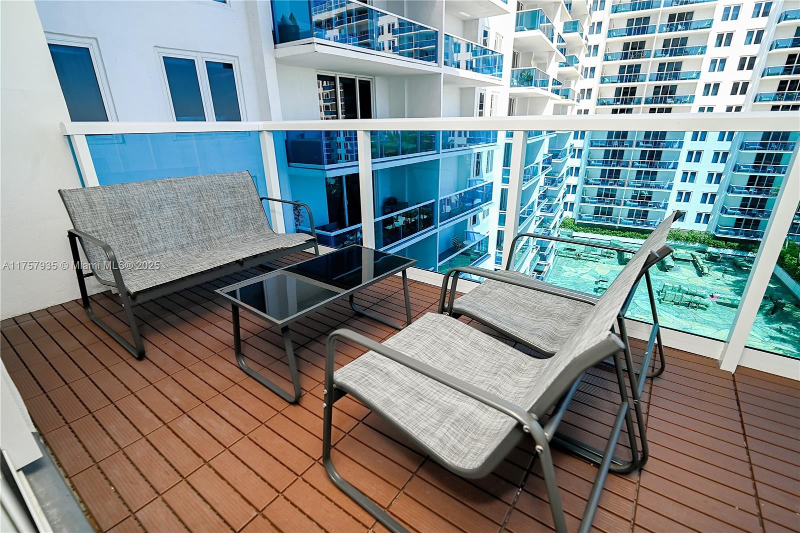 RONEY PALACE CONDO - Residential