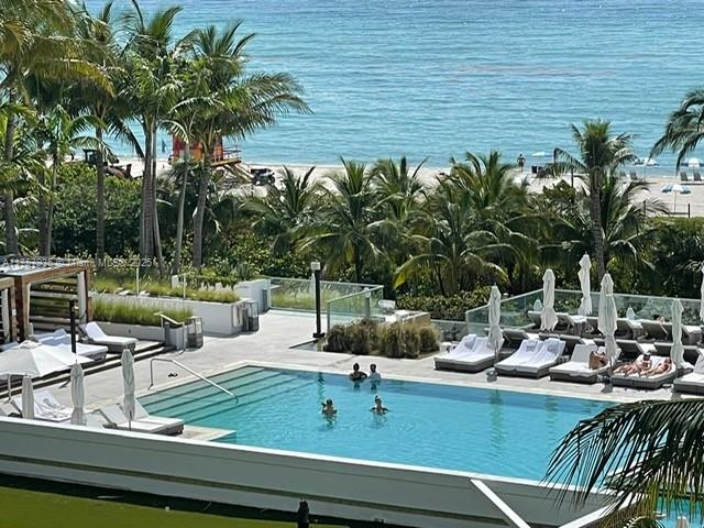 RONEY PALACE CONDO - Residential