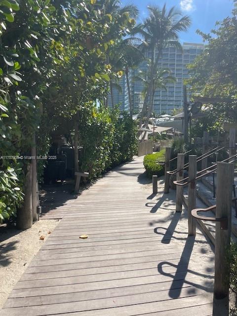 RONEY PALACE CONDO - Residential
