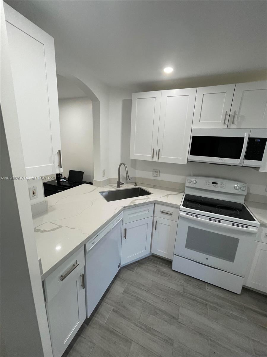*FHA APPROVED*
This beautifully maintained condo is located in a secure gated community offering a relaxed lifestyle with top-notch amenities including a sparkling pool, BBQ area, and playground. Enjoy peace of mind with maintenance that covers water, cable, roof, and exterior upkeep, making homeownership truly hassle-free.
Situated in a prime location, you’ll be just minutes from the Hard Rock Hotel & Casino, Memorial Hospital West, and a wide array of shopping and dining options. Whether you're a first-time buyer, downsizing, or looking for a great investment, this unit offers convenience, comfort, and community all in one.
