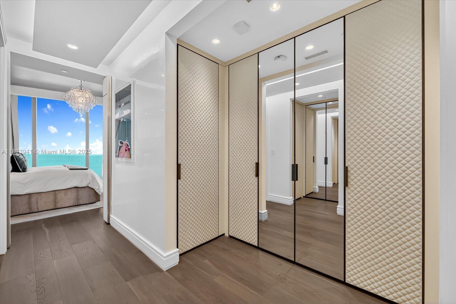 NORTH BISCAYNE BEACH AMEN - Residential