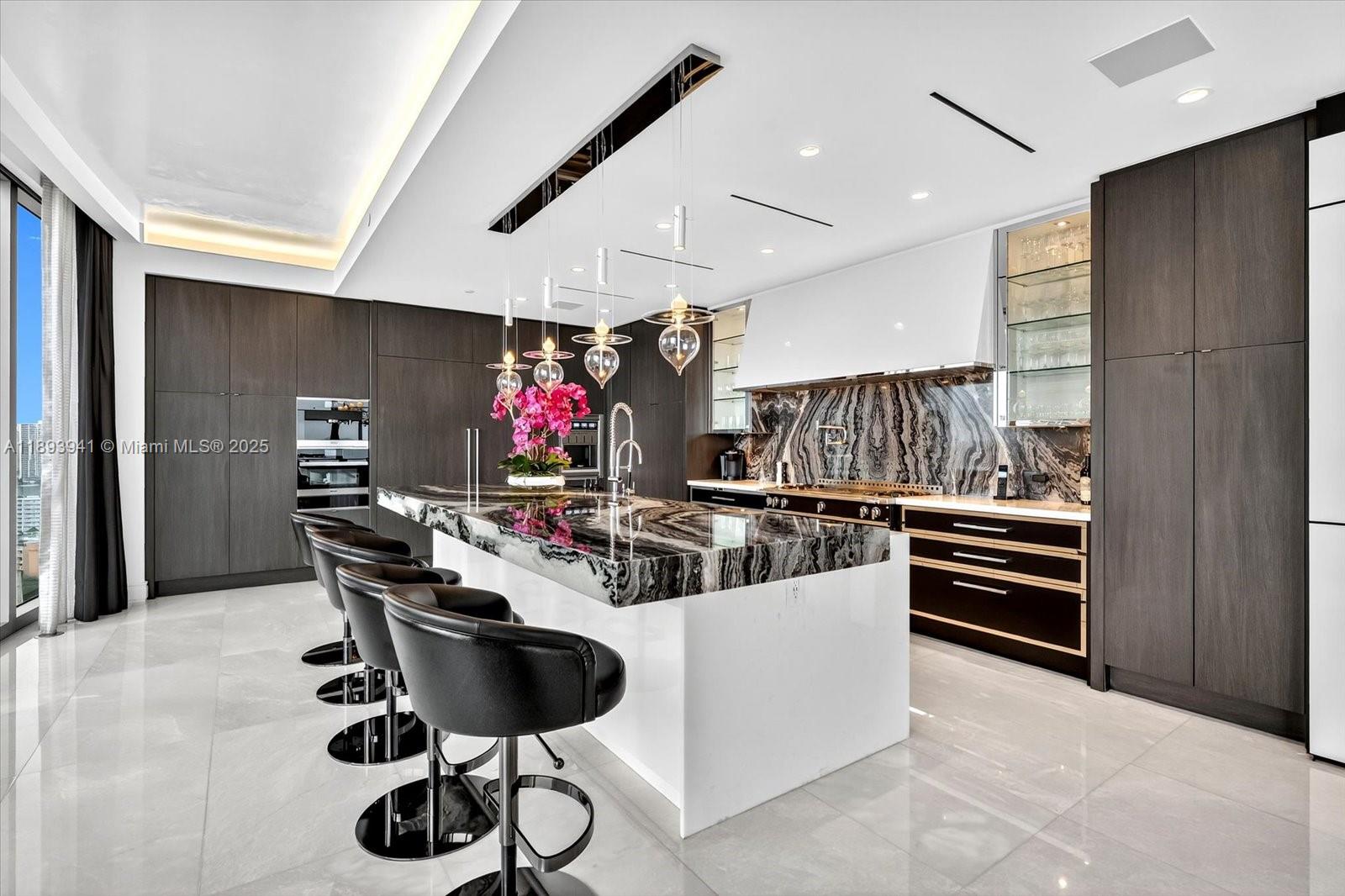 NORTH BISCAYNE BEACH AMEN - Residential