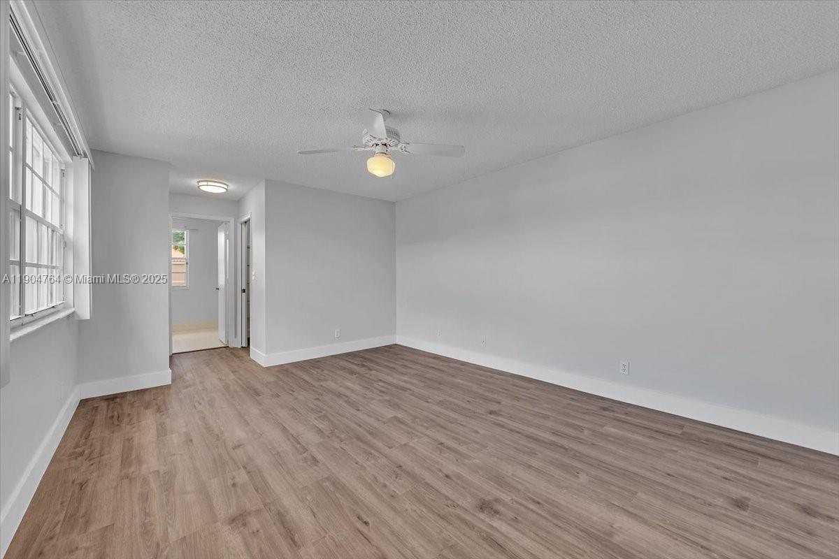 EMBASSY LAKES - Residential Lease