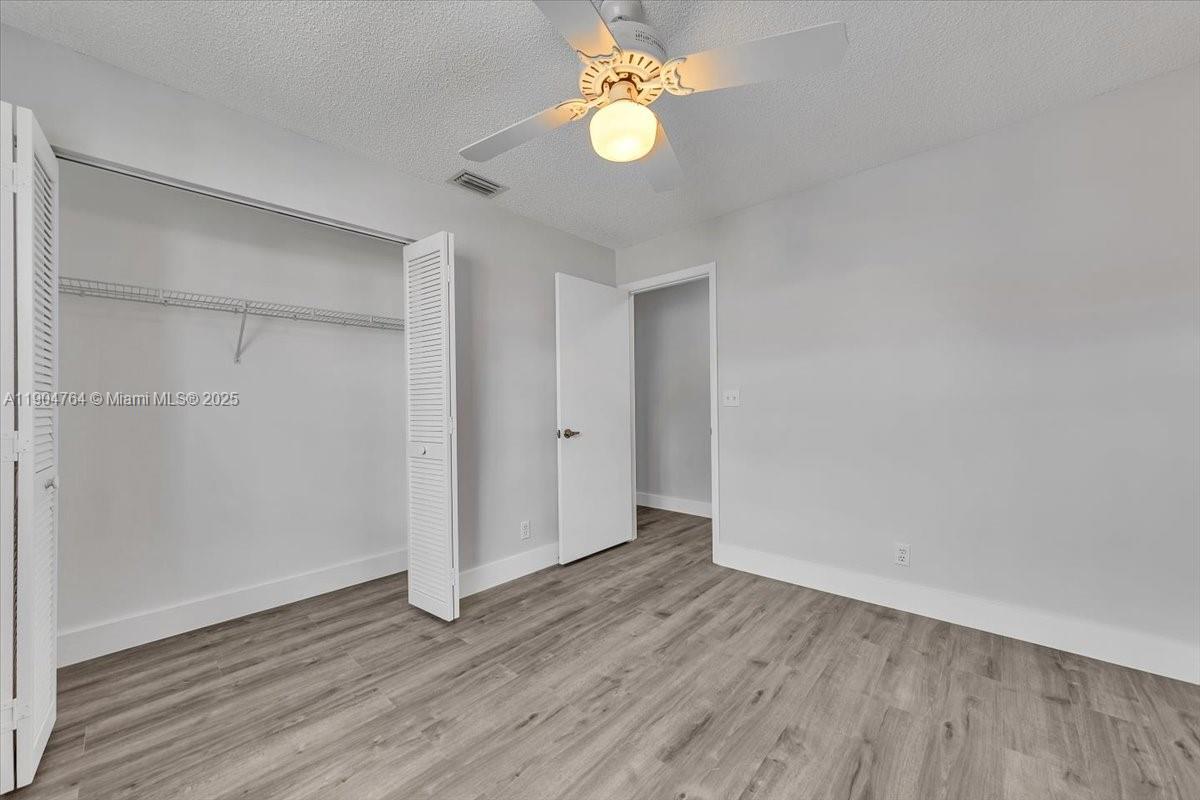 EMBASSY LAKES - Residential Lease