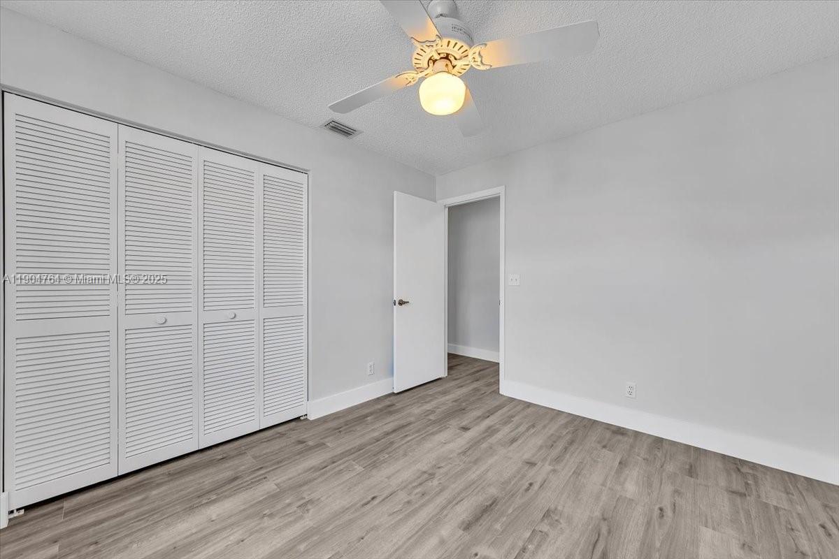 EMBASSY LAKES - Residential Lease