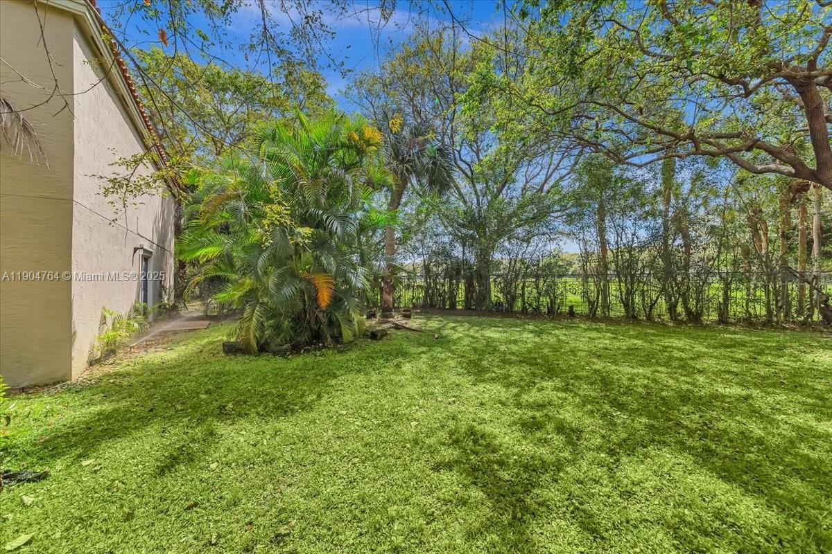 EMBASSY LAKES - Residential Lease