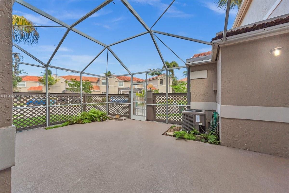 EMBASSY LAKES - Residential Lease