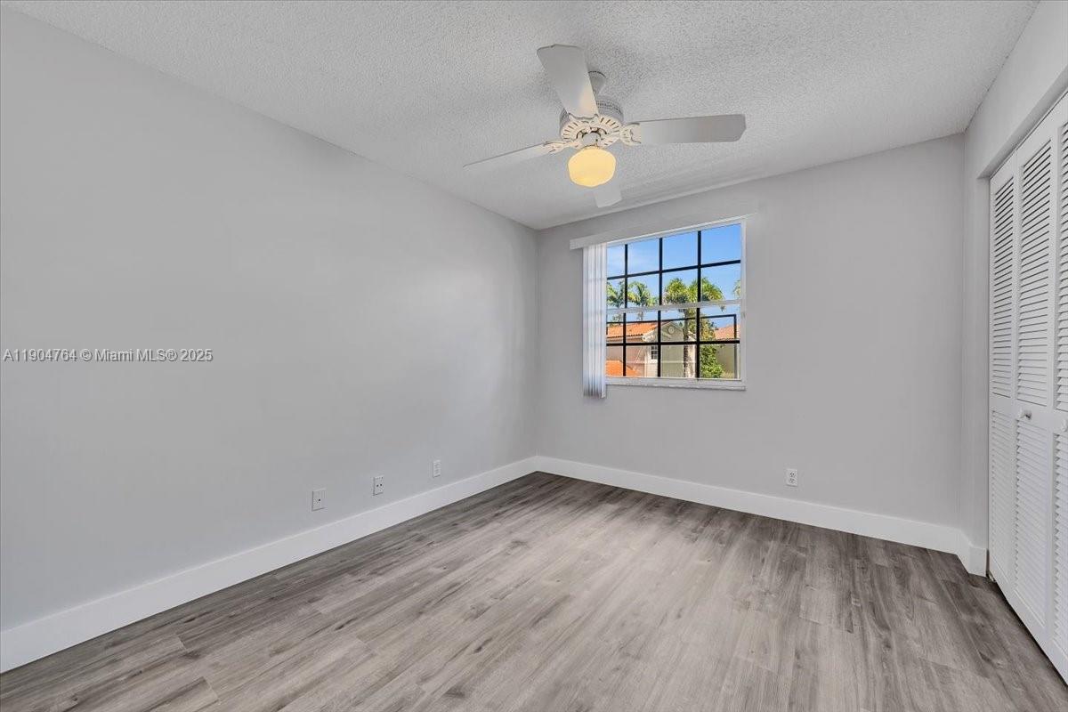 EMBASSY LAKES - Residential Lease