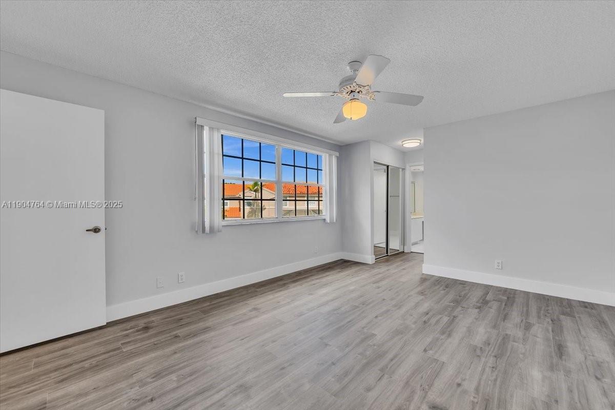 EMBASSY LAKES - Residential Lease