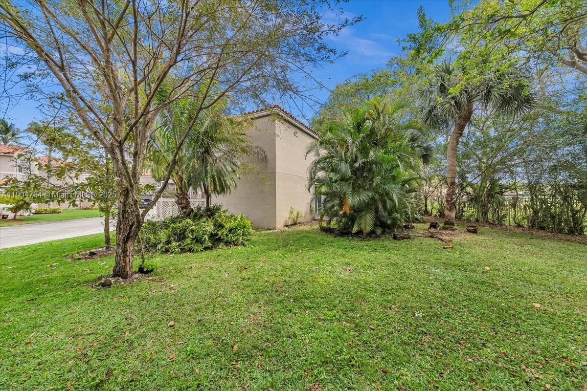 EMBASSY LAKES - Residential Lease