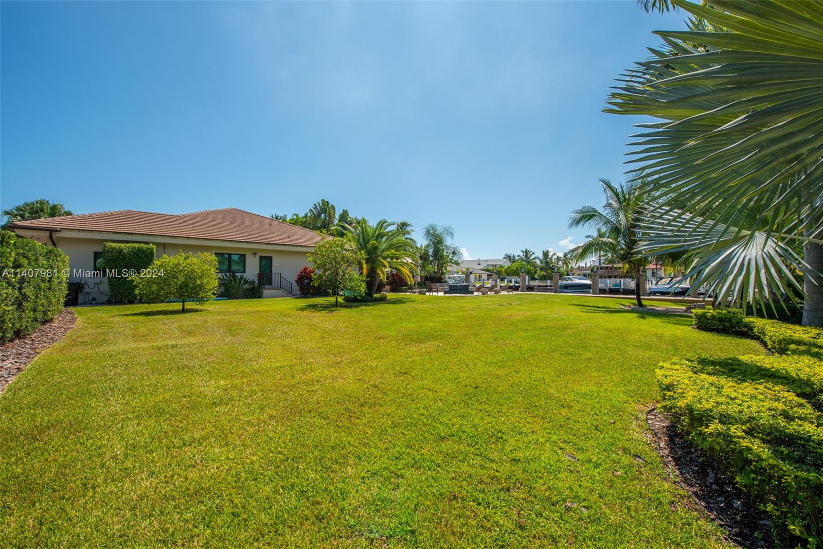 EASTERN SHORES 1ST ADDN - Land