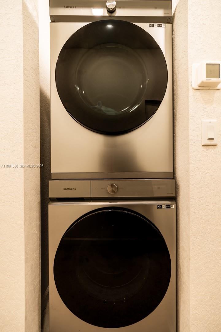 WESTVIEW GARDENS APARTMEN - Residential