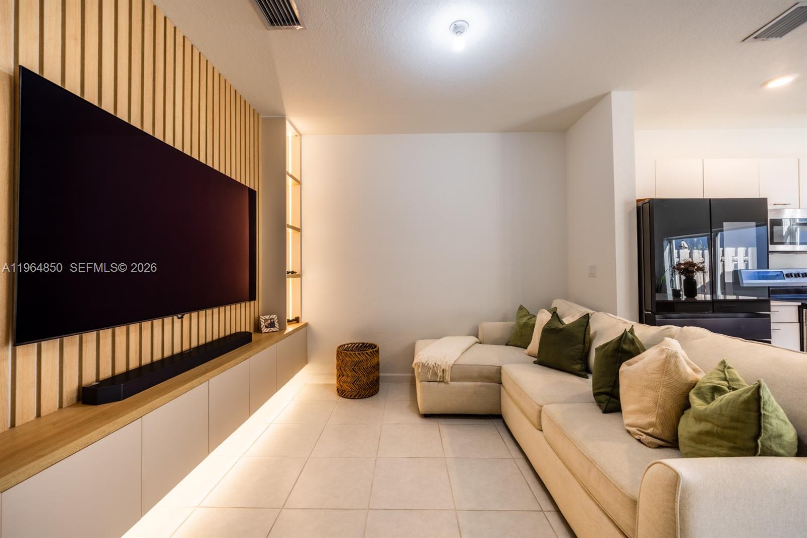 WESTVIEW GARDENS APARTMEN - Residential