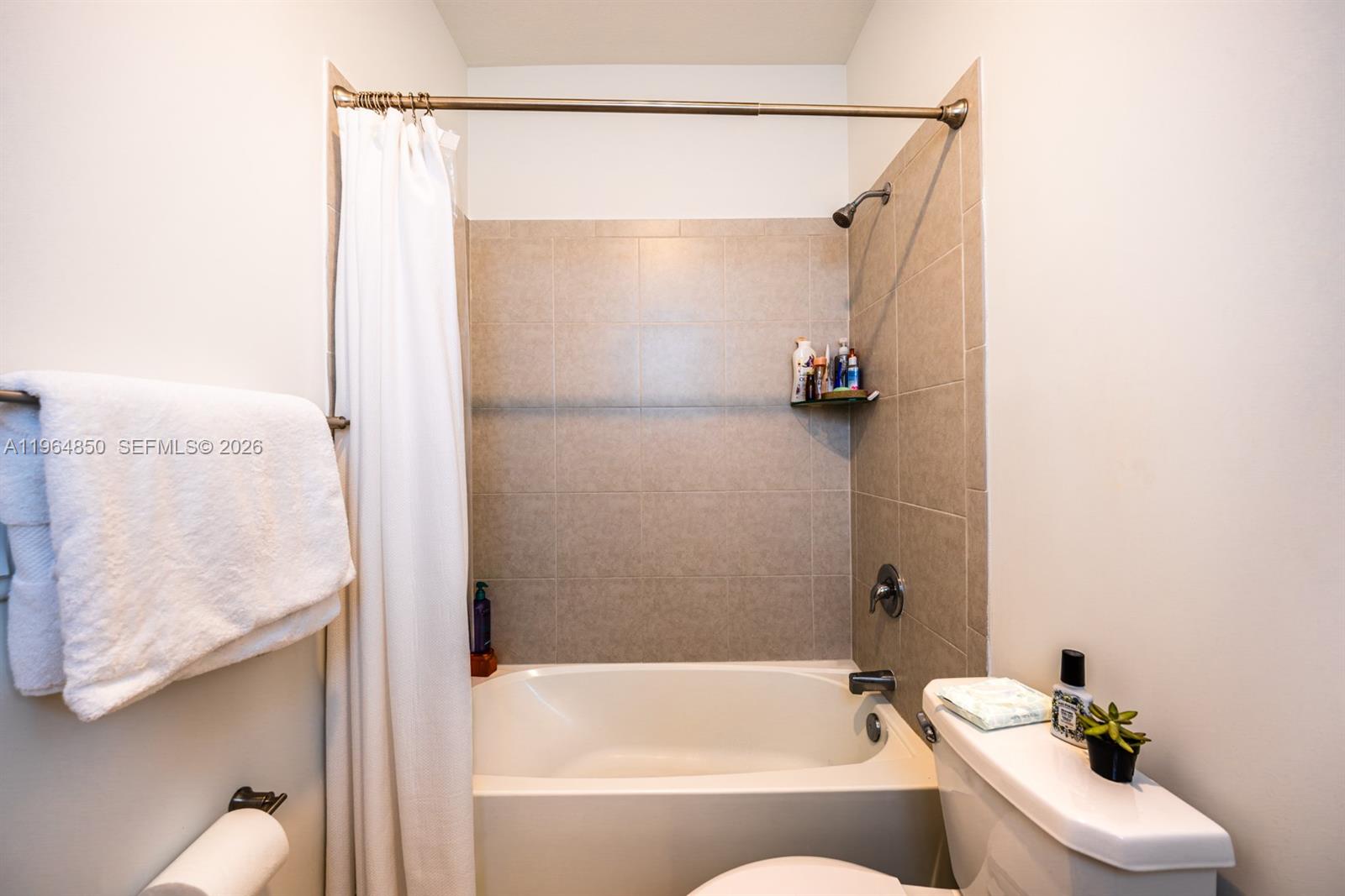 WESTVIEW GARDENS APARTMEN - Residential