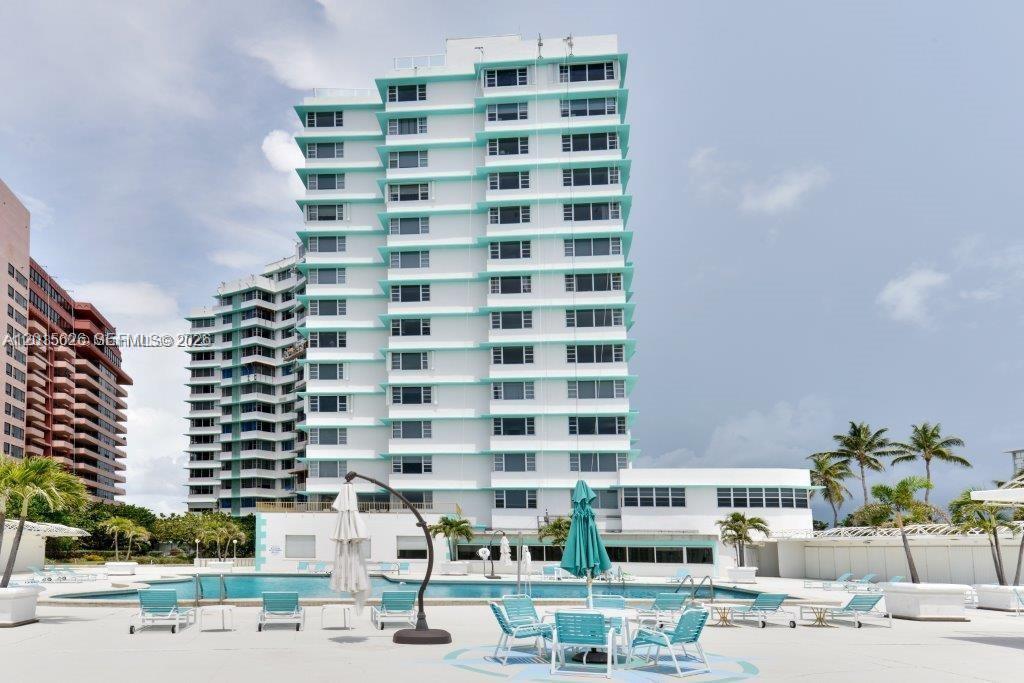 IMPERIAL HOUSE CONDO - Residential
