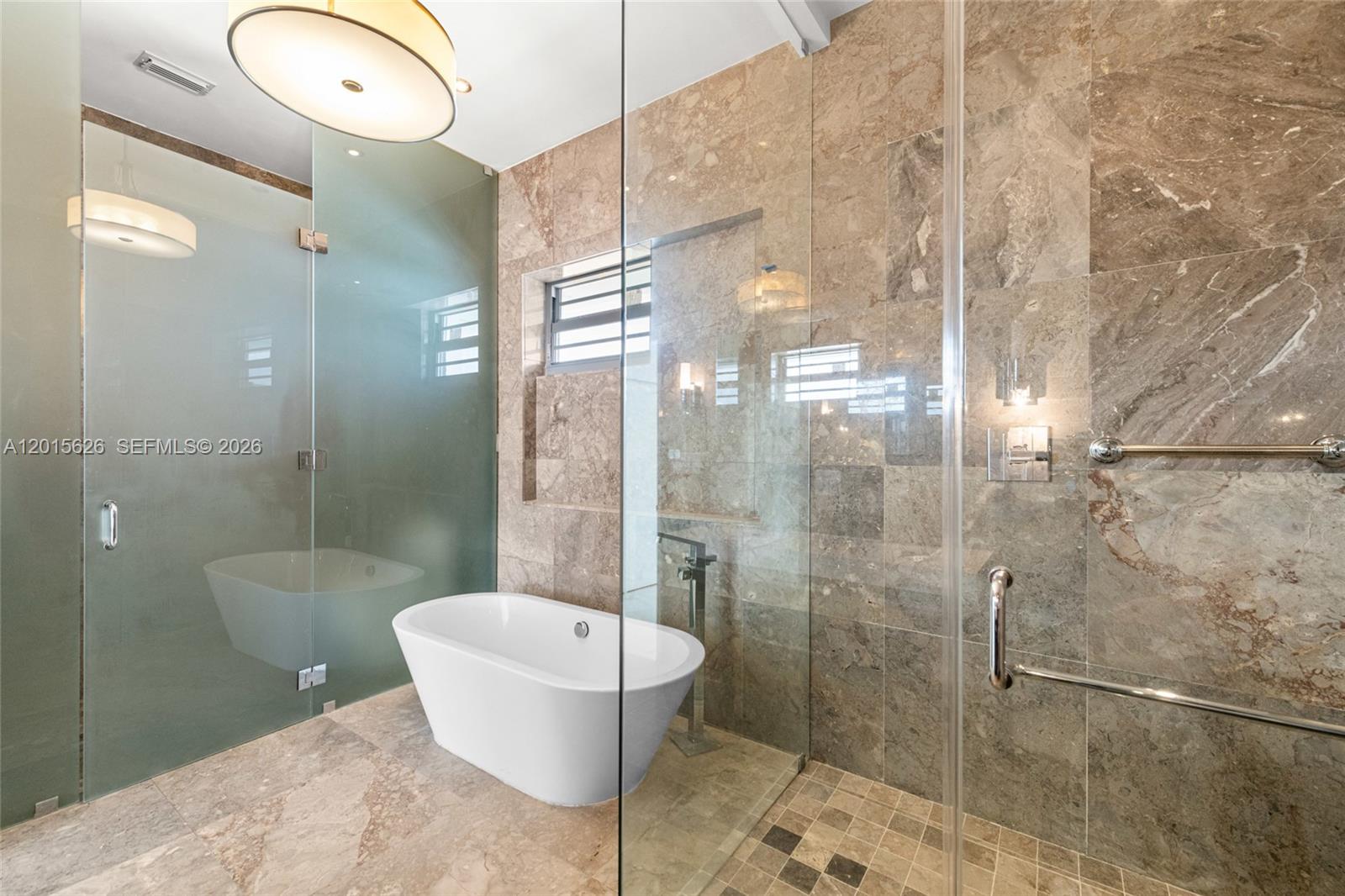 IMPERIAL HOUSE CONDO - Residential