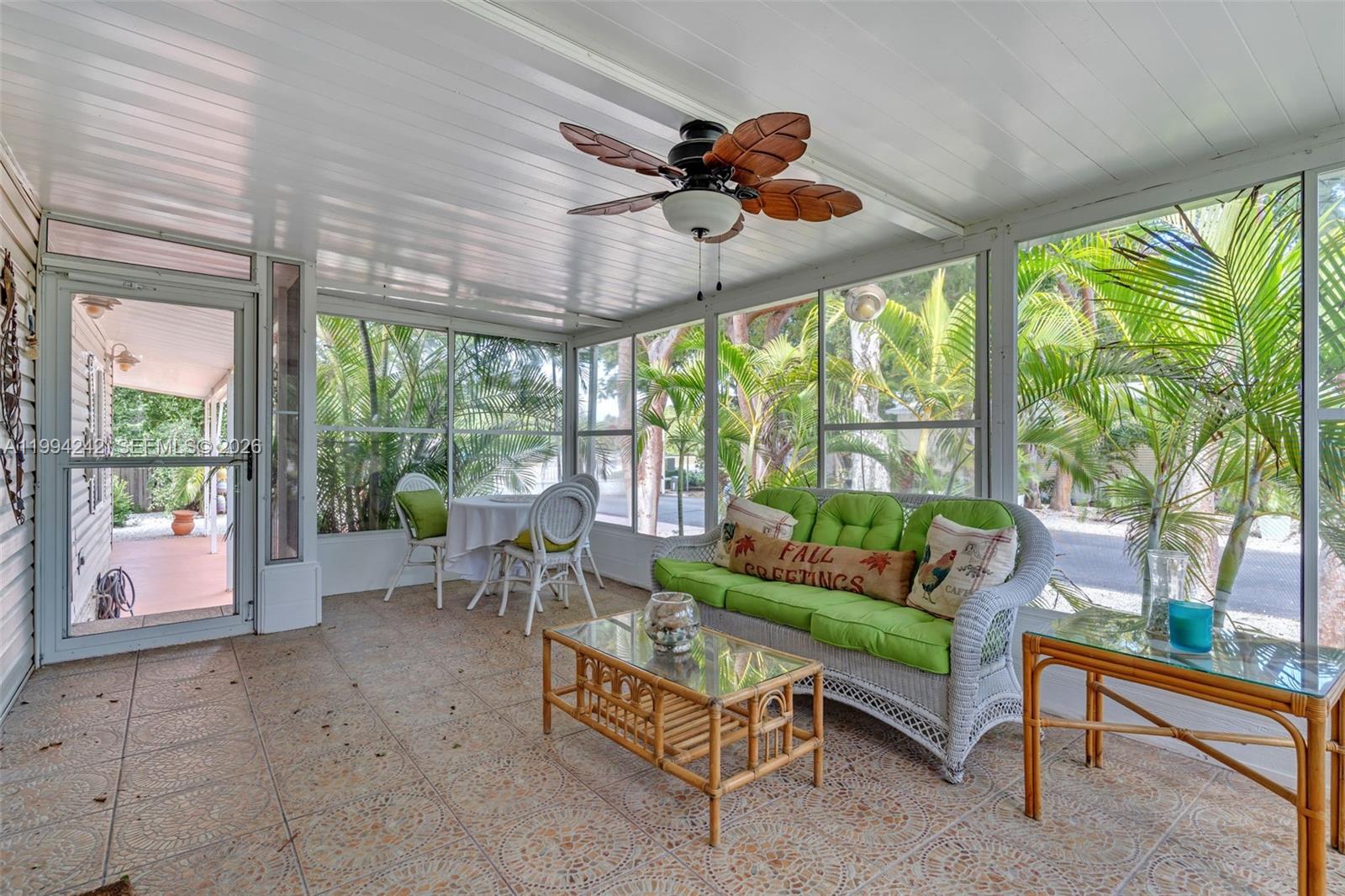 SILVER SHORES MOBILE HOME - Residential