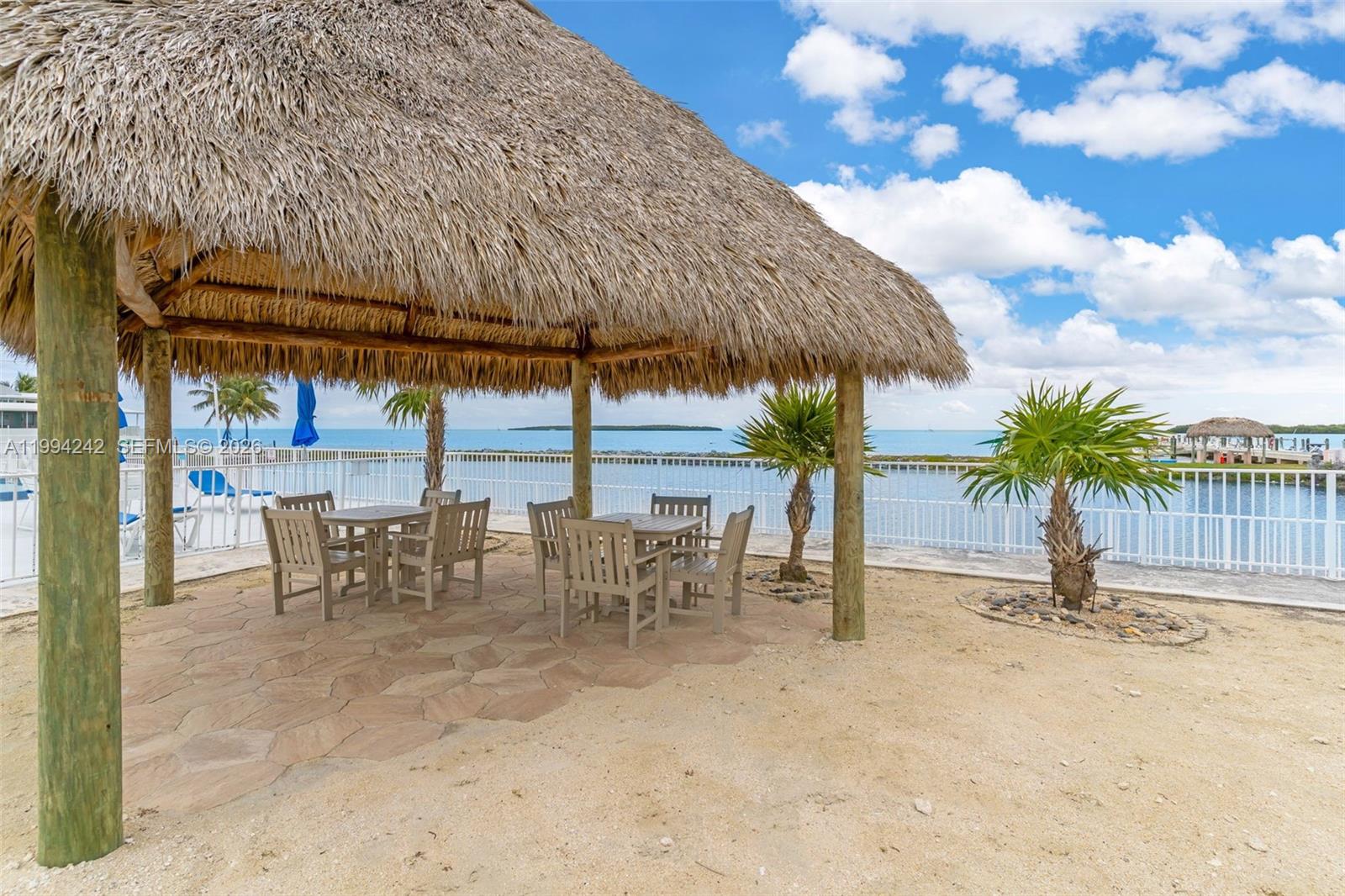 SILVER SHORES MOBILE HOME - Residential