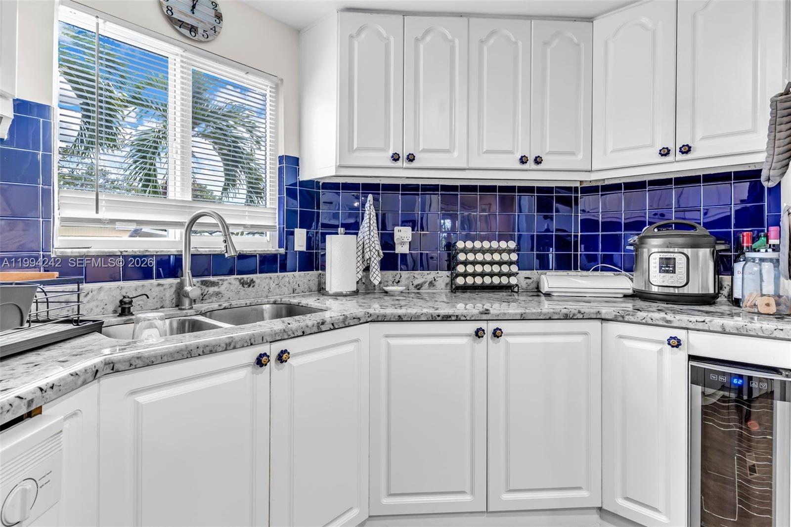 SILVER SHORES MOBILE HOME - Residential