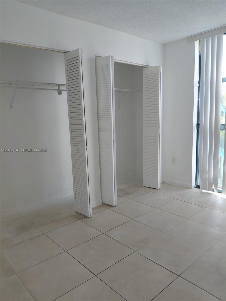 INTERNATIONAL PARK CONDO - Residential Lease