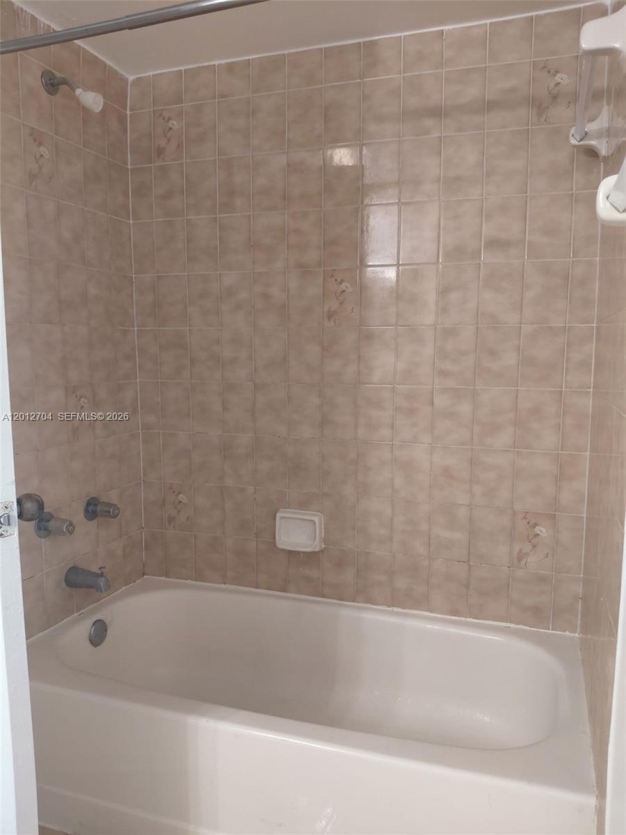 INTERNATIONAL PARK CONDO - Residential Lease