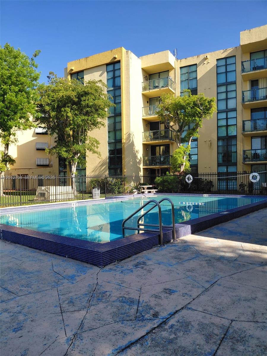 INTERNATIONAL PARK CONDO - Residential Lease