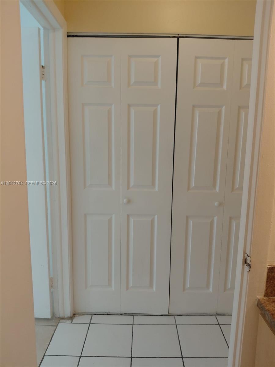 INTERNATIONAL PARK CONDO - Residential Lease