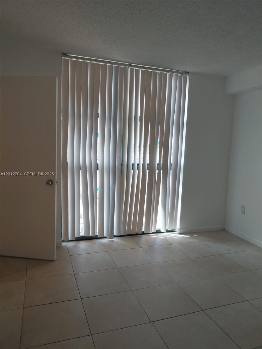 INTERNATIONAL PARK CONDO - Residential Lease